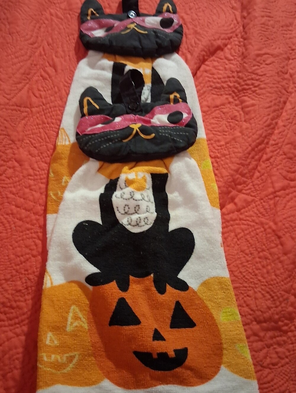 Puffy Cat Hanging Kitchen Towel